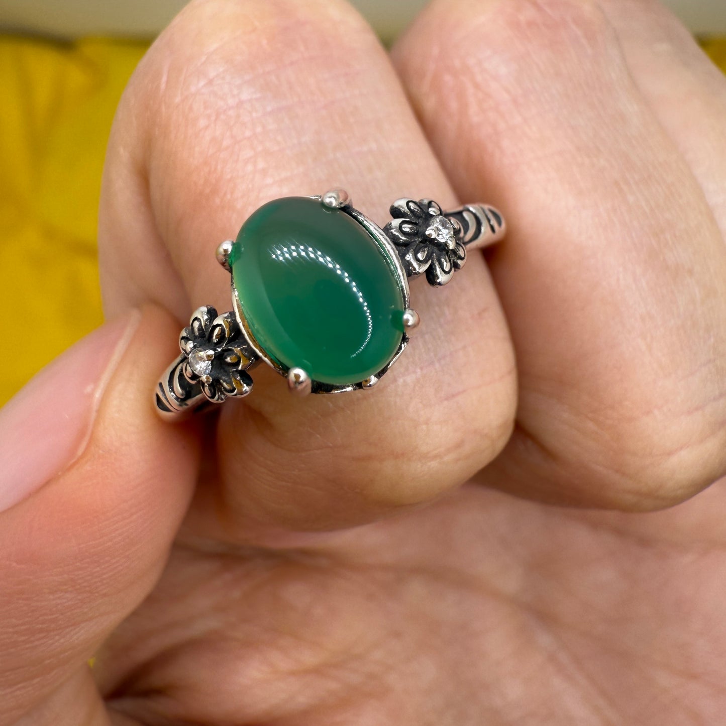 925 Sterling Silver Ring 8x6mm Natural Emerald Gemstone Women Jewelry Green Gift
