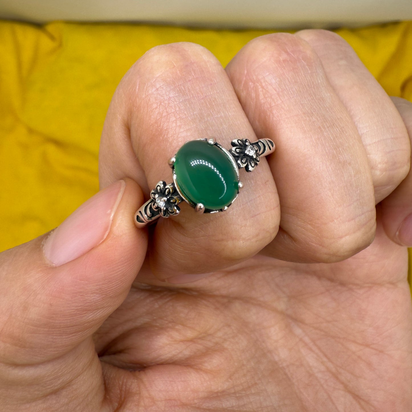 925 Sterling Silver Ring 8x6mm Natural Emerald Gemstone Women Jewelry Green Gift